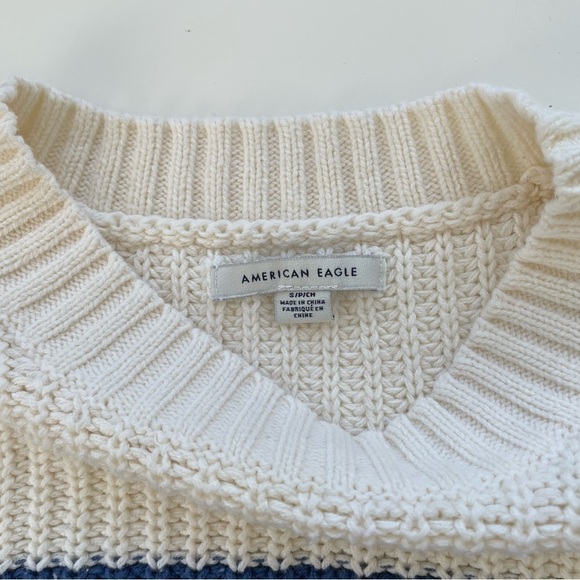 American Eagle Women's Cream Blue Striped Oversized Wide Knitted Sweater SMALL - Picture 3 of 7